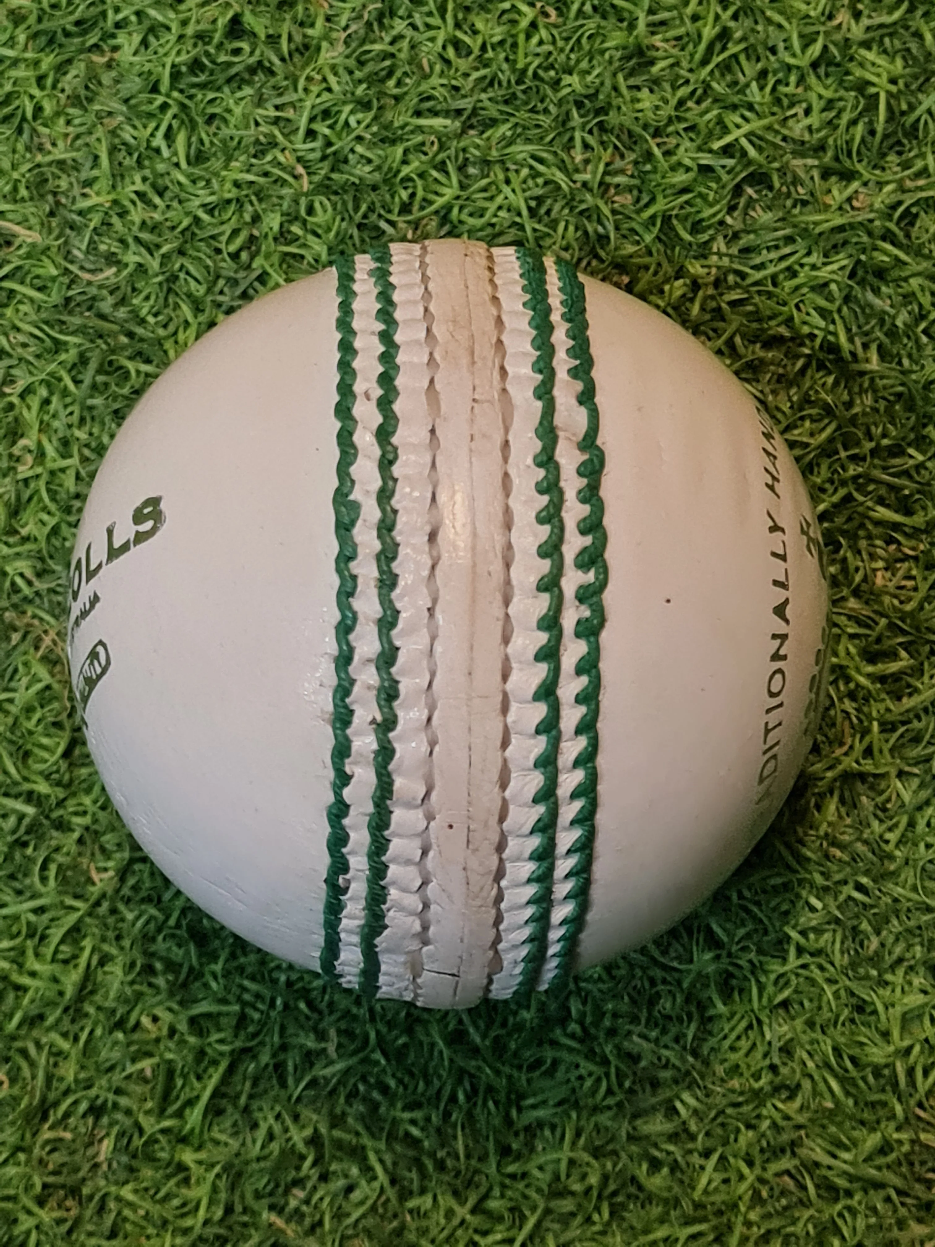 Gray Nicolls Crown 5 Star White 156g Cricket Ball